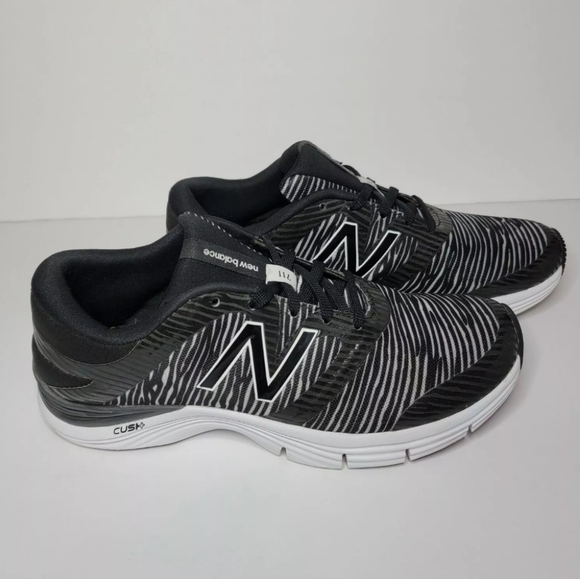 New Balance 711 WX711GZ2 Athletic Shoes Women’s Size 9 (B) Black White - Picture 1 of 10